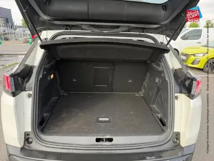Photo 13 Peugeot 3008  1.2 PureTech 130ch S&S Style