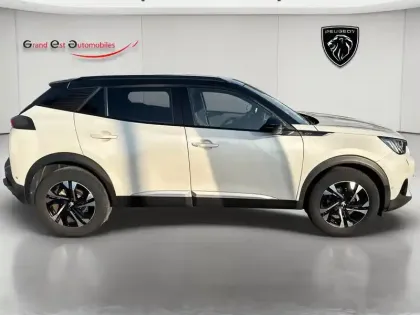 Photo 6 Peugeot 2008  1.2 PureTech 130ch S&S GT EAT8
