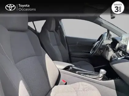 Photo 5 Toyota C-HR  122h Graphic 2WD E-CVT