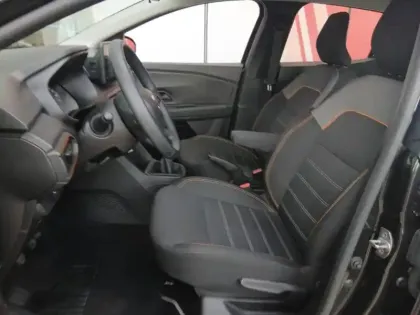 Photo 8 Dacia Sandero  1.0 TCe 90ch Stepway Expression