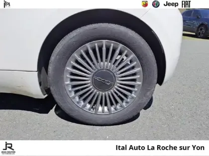 Photo 10 Fiat 500  e 95ch Icône