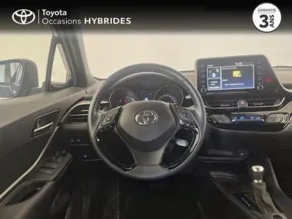 Photo 8 Toyota C-HR  1.8 Hybride 122ch Dynamic Ultimate E-CVT