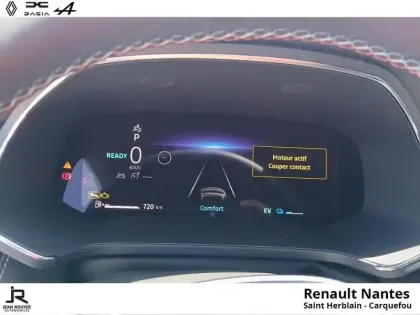Photo 11 Renault Captur  1.6 E-Tech full hybrid 145ch esprit Alpine-Pack Safety & driving