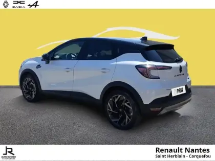 Photo 6 Renault Captur  1.6 E-Tech full hybrid 145ch esprit Alpine-Pack Safety & driving