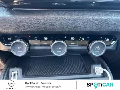 Photo 14 Citroën C4  BlueHDi 130ch S&S Shine EAT8