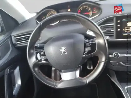 Photo 11 Peugeot 308  1.2 PureTech 110ch E6.c S&S Tech Edition