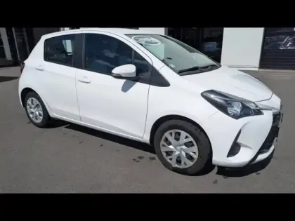Photo 8 Toyota Yaris  110 VVT-i France 5p RC18