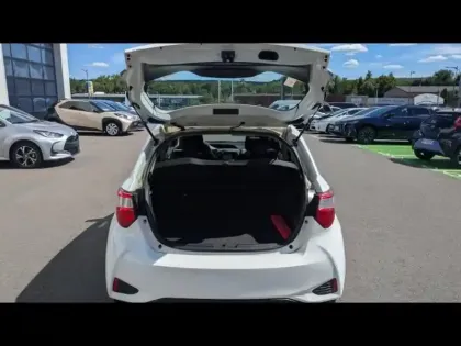 Photo 5 Toyota Yaris  110 VVT-i France 5p RC18