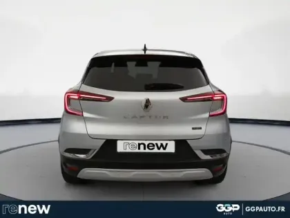 Photo 18 Renault Captur  1.6 E-Tech hybride 145ch Techno
