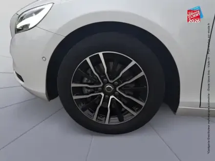 Photo 9 Volvo V40  T2 122ch Momentum