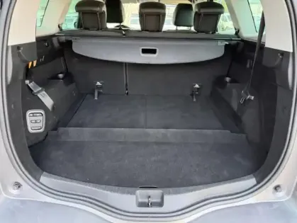 Photo 13 Renault Grand Scenic III Intens Blue dCi 120 EDC
