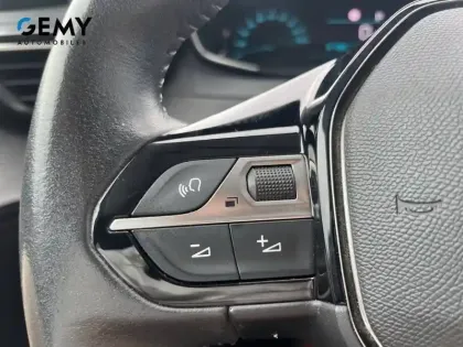 Photo 19 Peugeot 208  Electrique 50 kWh 136ch