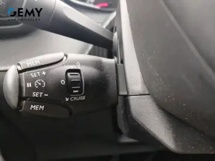 Photo 15 Peugeot 208  BLUEHDI 100 S&S BVM6