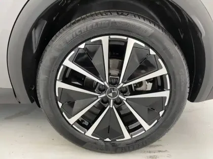 Photo 15 DS DS 7 DS7 Crossback Hybride E-Tense 225 EAT8