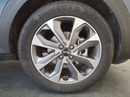 Photo 13 Kia Stonic  1.0 T-GDi 120 ch ISG BVM6