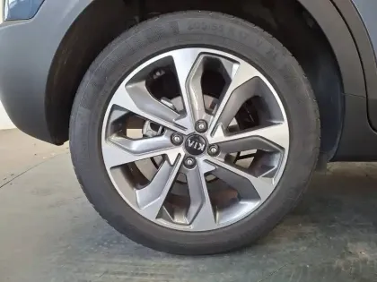 Photo 12 Kia Stonic  1.0 T-GDi 120 ch ISG BVM6