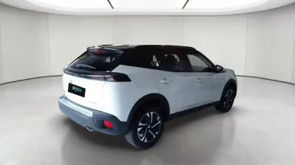 Photo 6 Peugeot 2008  BlueHDi 130 S&S EAT8