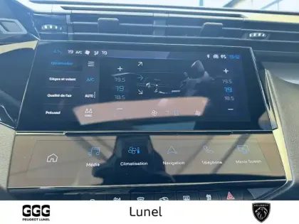 Photo 16 Peugeot 408  PHEV 225 e-EAT8