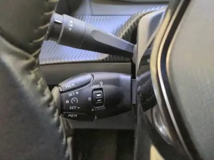 Photo 15 Peugeot 208  Electrique 50 kWh 136ch