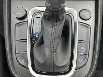 Photo 24 Hyundai Kona  1.6 CRDi 136 DCT-7 Hybrid 48V