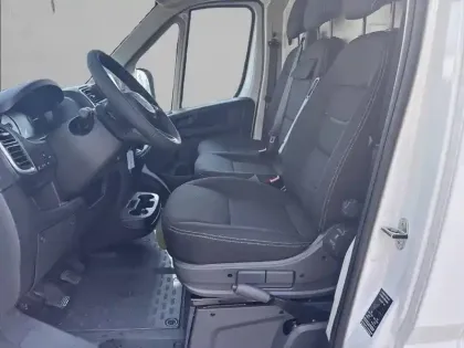 Photo 10 Peugeot Boxer  FGN 3.3 T D L2H2 140 CH MANUELLE