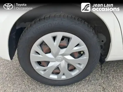 Photo 8 Toyota Yaris  110 VVT-i
