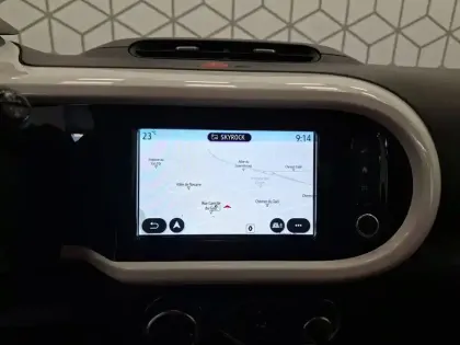 Photo 18 Renault Twingo  III E-Tech