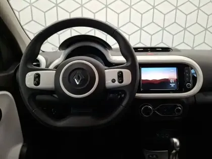 Photo 13 Renault Twingo  III E-Tech