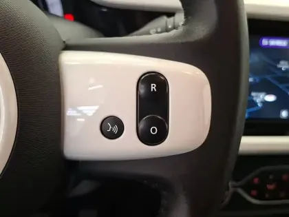 Photo 29 Renault Twingo  III E-Tech