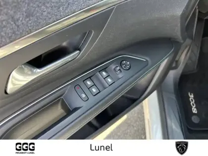 Photo 11 Peugeot 3008  Hybrid 225 e-EAT8