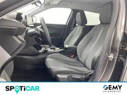 Photo 10 Peugeot 2008  PureTech 130 S&S EAT8