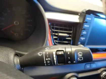 Photo 25 Kia Stonic  1.0 T-GDi 100 ch ISG BVM5