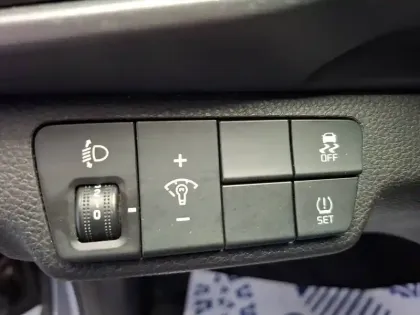 Photo 23 Kia Stonic  1.0 T-GDi 100 ch ISG BVM5
