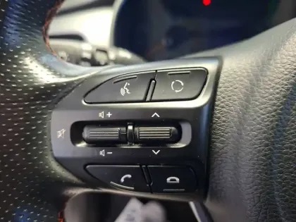 Photo 26 Kia Stonic  1.0 T-GDi 100 ch ISG BVM5