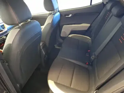 Photo 15 Kia Stonic  1.0 T-GDi 100 ch ISG BVM5