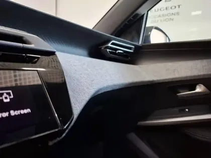 Photo 20 Peugeot 3008  Plug-in Hybrid 225 e-DCS7