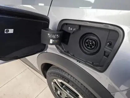 Photo 27 Peugeot 3008  Plug-in Hybrid 225 e-DCS7