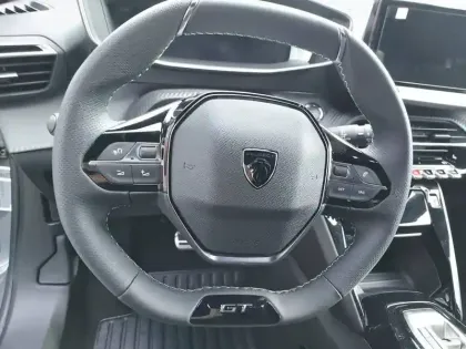Photo 8 Peugeot 2008  Hybrid 145 e-DCS6