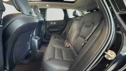 Photo 14 Volvo XC60  T6 AWD Hybride rechargeable 253 ch+145 ch Geartronic 8