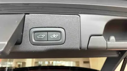 Photo 9 Volvo XC60  T6 AWD Hybride rechargeable 253 ch+145 ch Geartronic 8