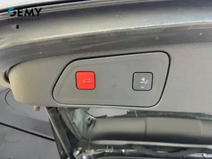 Photo 6 Peugeot 3008  Hybrid 225 e-EAT8