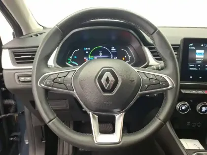 Photo 32 Renault Captur  E-Tech full hybrid 145
