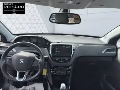 Photo 7 Peugeot 2008  PureTech 130ch S&S BVM6