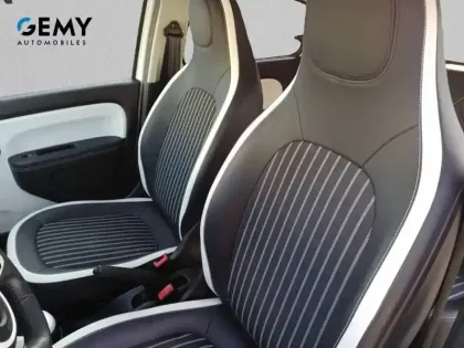 Photo 8 Renault Twingo  III E-Tech
