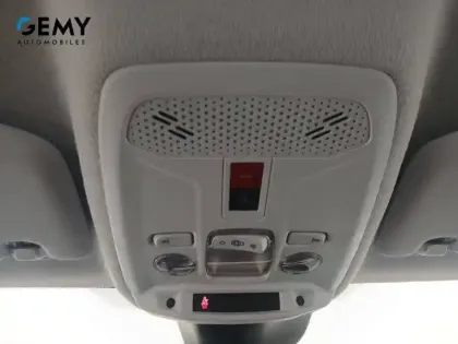 Photo 16 Peugeot 208  PureTech 100 S&S BVM6