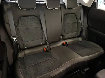 Photo 17 Renault Captur  E-Tech full hybrid 145