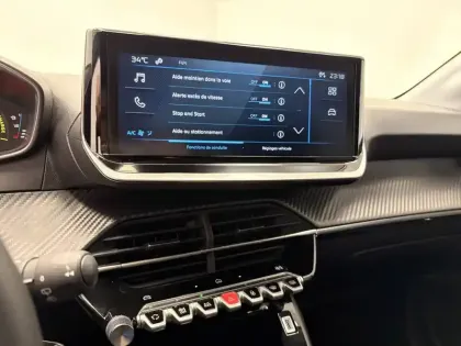 Photo 35 Peugeot 208  Hybrid 110 ch e-DCS6