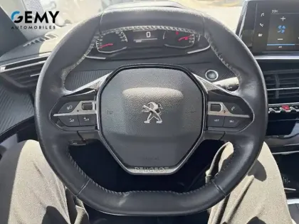 Photo 12 Peugeot 2008  PureTech 100 S&S BVM6