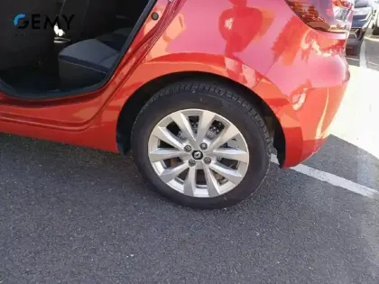 Photo 10 Renault Clio  TCe 90