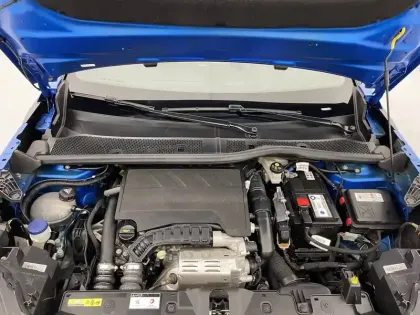 Photo 23 Peugeot 2008  PureTech 130 S&S BVM6